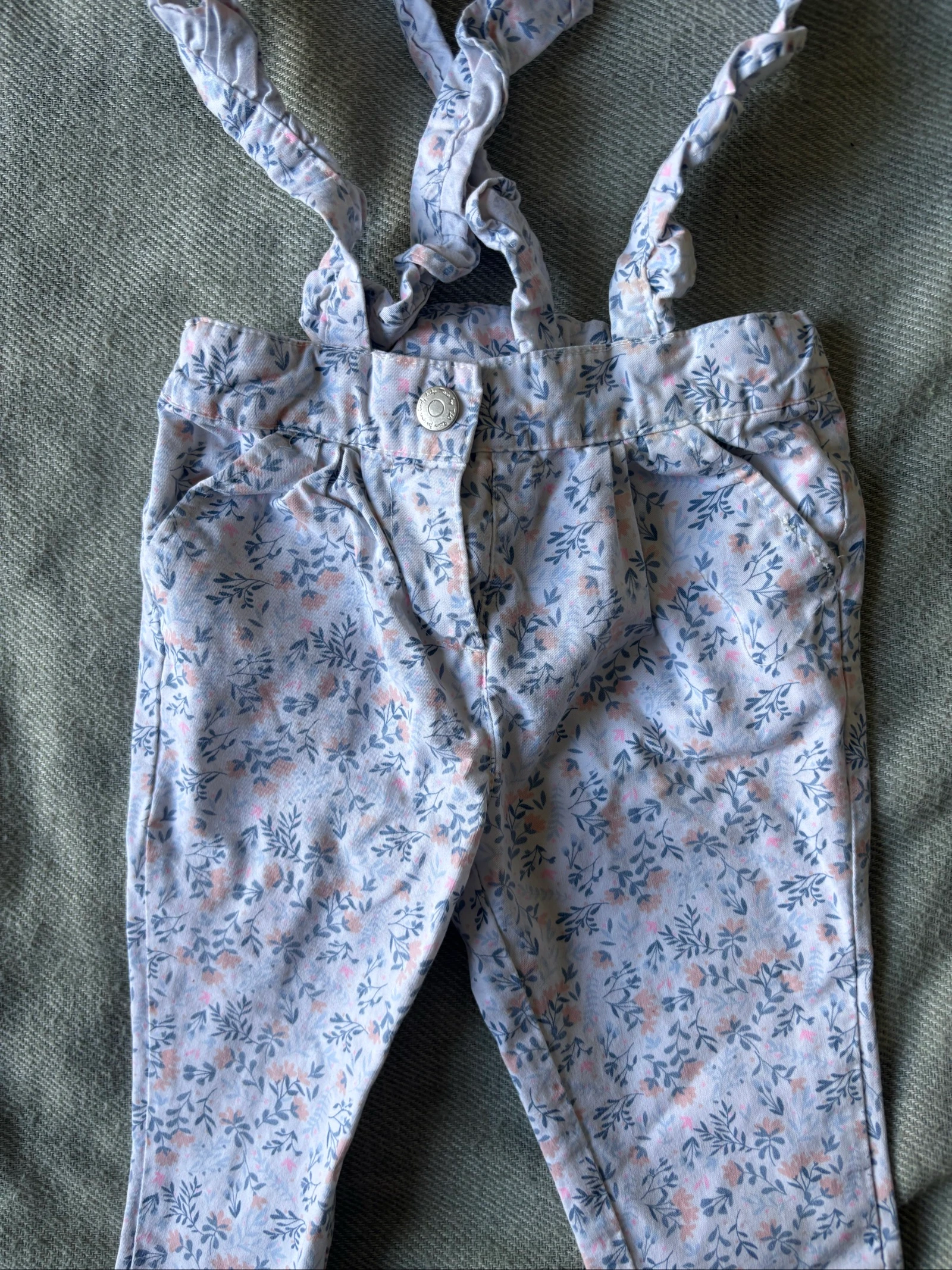 235/ Bloemetjes salopette - Tape à l’œil - 18 maand - 80 cm – photo 2